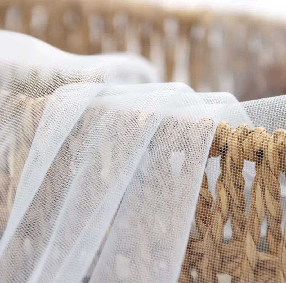 Tessuto tulle morbido. Lunghezza 22,5 m per 1 rotolo.